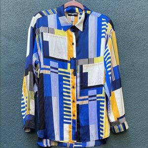 Karl Lagerfeld Paris Geometric Print Button Front Blouse – Size L